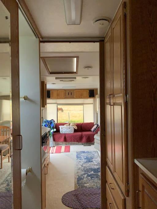 Mission Mountain Camper Apartment Saint Ignatius Exterior foto